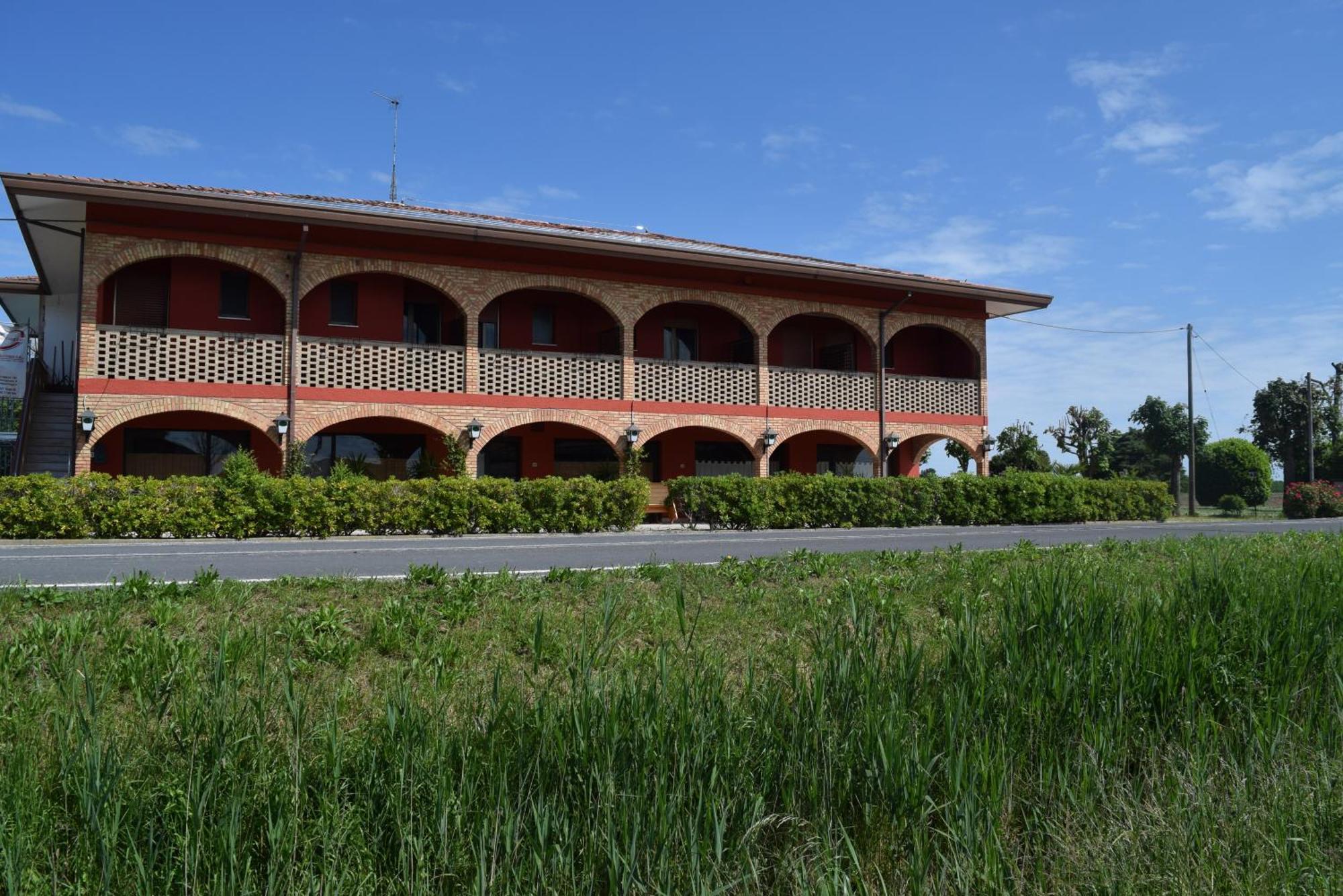 Brussa 340 Hotel Exterior photo